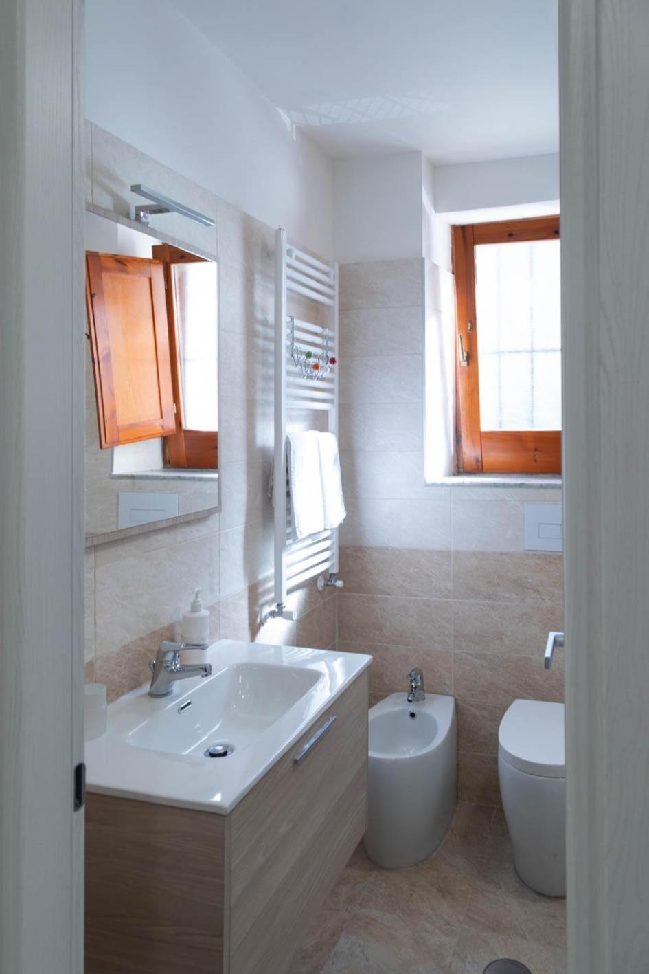 Let It B&B Apartment ซาแลร์โน ภายนอก รูปภาพ