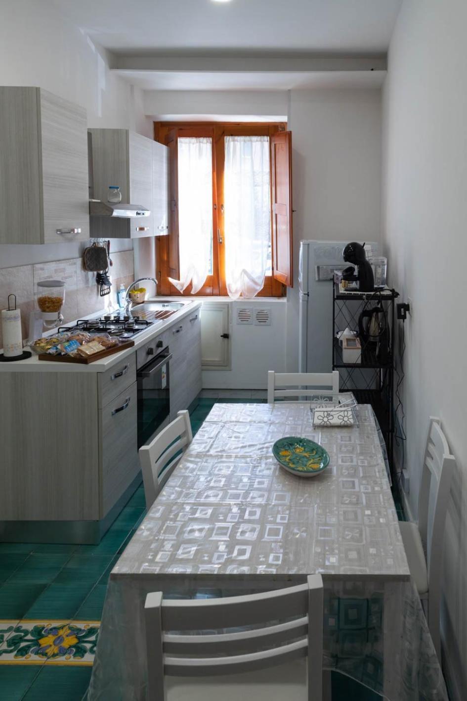 Let It B&B Apartment ซาแลร์โน ภายนอก รูปภาพ